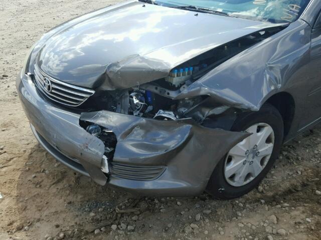 4T1BE32K35U525740 - 2005 TOYOTA CAMRY LE 灰色 照片 9