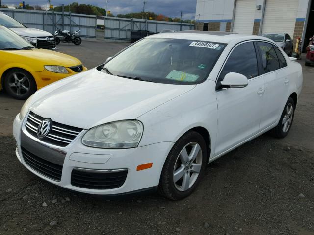 3VWRM71K59M038772 - 2009 VOLKSWAGEN JETTA SE WHITE photo 2