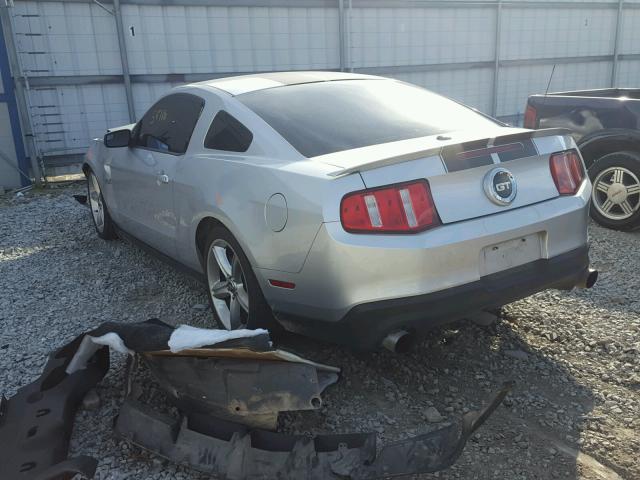 1ZVBP8CF0C5267842 - 2012 FORD MUSTANG GT SILVER photo 3