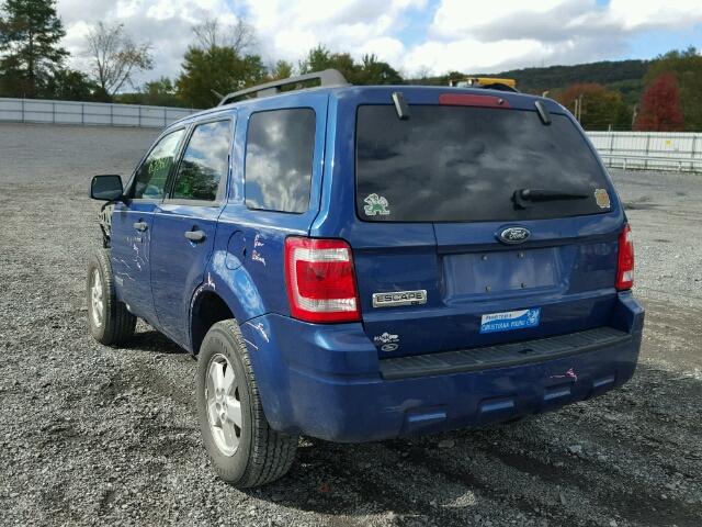 1FMCU03Z58KD33091 - 2008 FORD ESCAPE XLT BLUE photo 3