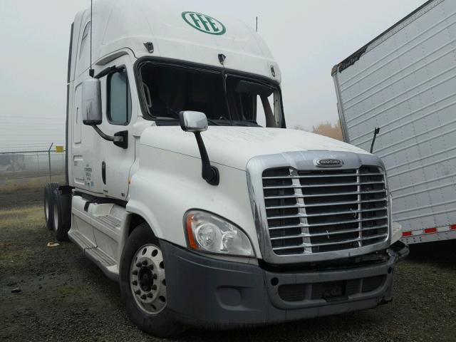 1FUJGLDR6CSBC7412 - 2012 FREIGHTLINER CASCADIA 1 WHITE photo 1