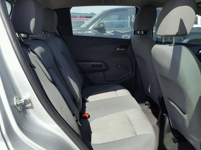 1G1JB6SH0D4101227 - 2013 CHEVROLET SONIC LS 银色 照片 6