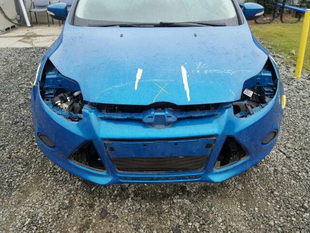 1FADP3K25DL218068 - 2013 FORD FOCUS SE BLUE photo 10