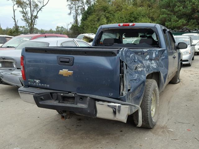 1GCRKSE30BZ163665 - 2011 CHEVROLET SILVERADO BLUE photo 4