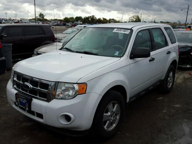 1FMCU0C75CKC29269 - 2012 FORD ESCAPE XLS WHITE photo 2