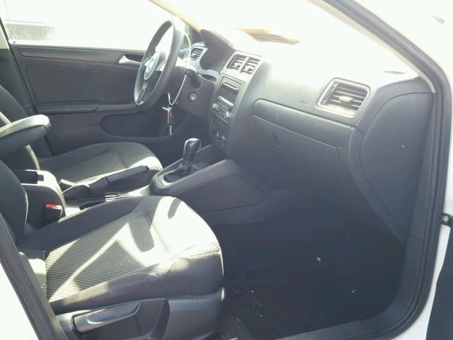 3VW2K7AJ2EM209311 - 2014 VOLKSWAGEN JETTA BASE 白色 照片 5