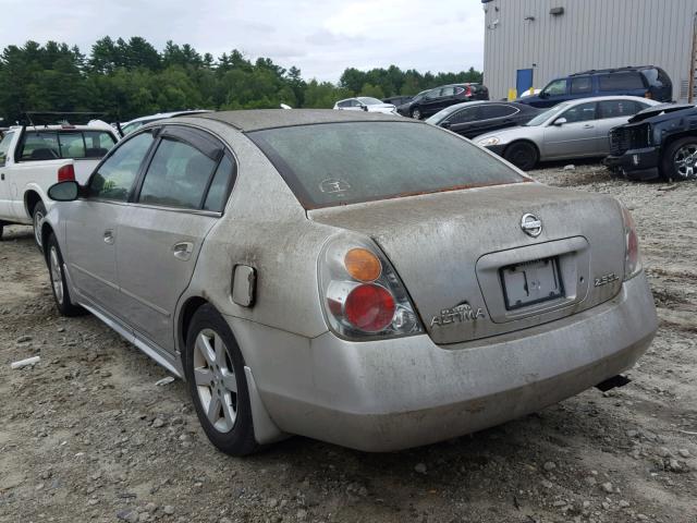 1N4AL11D22C264010 - 2002 NISSAN ALTIMA BAS SILVER photo 3