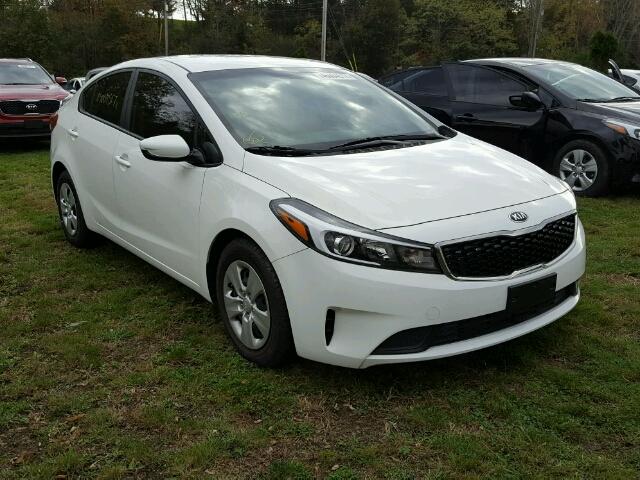 3KPFK4A70HE118740 - 2017 KIA FORTE WHITE photo 1