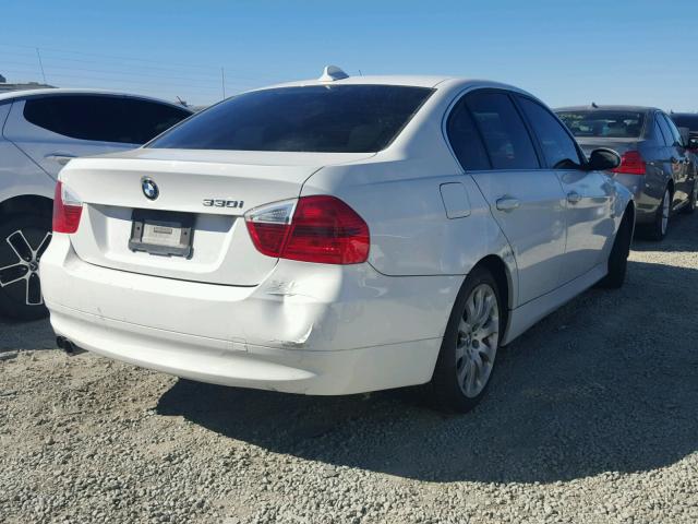 WBAVB33506KR78467 - 2006 BMW 330 I WHITE photo 4