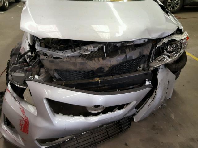 2T1BU4EE1AC437957 - 2010 TOYOTA COROLLA BA SILVER photo 9