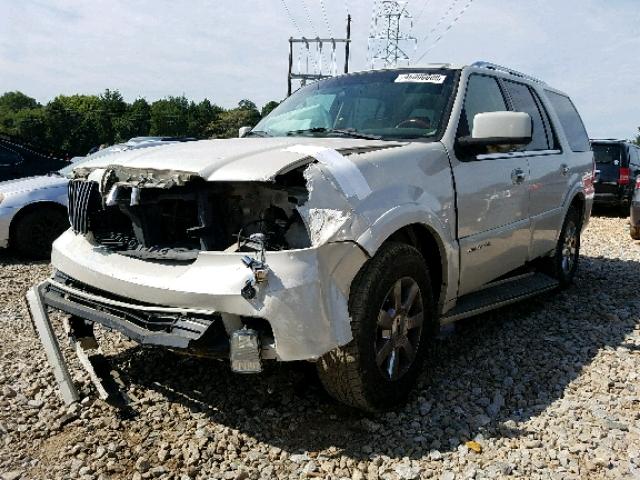 5LMFU28556LJ12786 - 2006 LINCOLN NAVIGATOR Кремовый фото 2