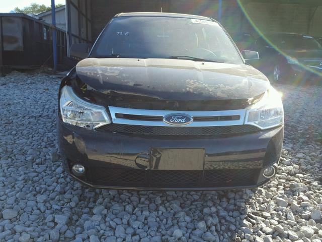 1FAHP35N58W227395 - 2008 FORD FOCUS SE BLACK photo 9