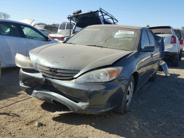 4T1BE32K43U643972 - 2003 TOYOTA CAMRY LE GREEN photo 2