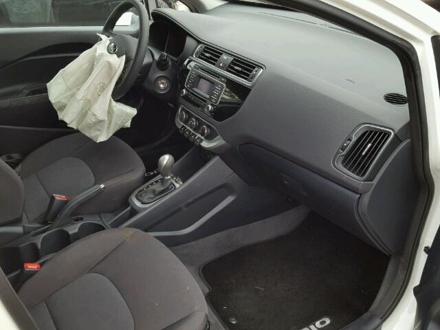 KNADM4A34H6065381 - 2017 KIA RIO LX Սպիտակ լուսանկար 5