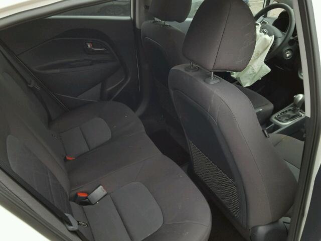 KNADM4A34H6065381 - 2017 KIA RIO LX Սպիտակ լուսանկար 6
