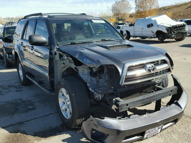 JTEZU14R678065761 - 2007 TOYOTA 4RUNNER SR CHARCOAL photo 1