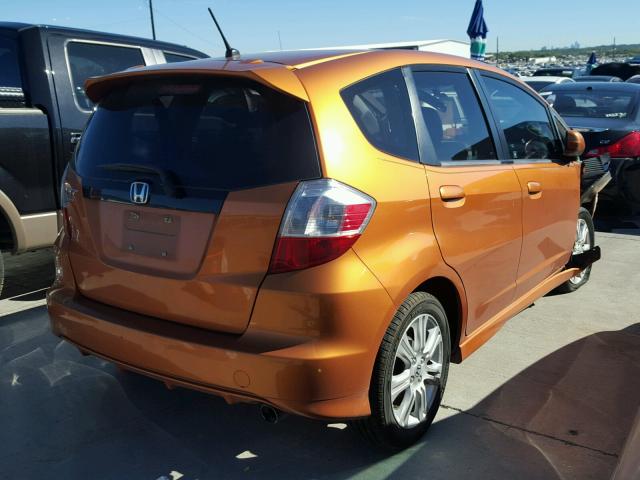 JHMGE8H42AS025413 - 2010 HONDA FIT SPORT ORANGE photo 4