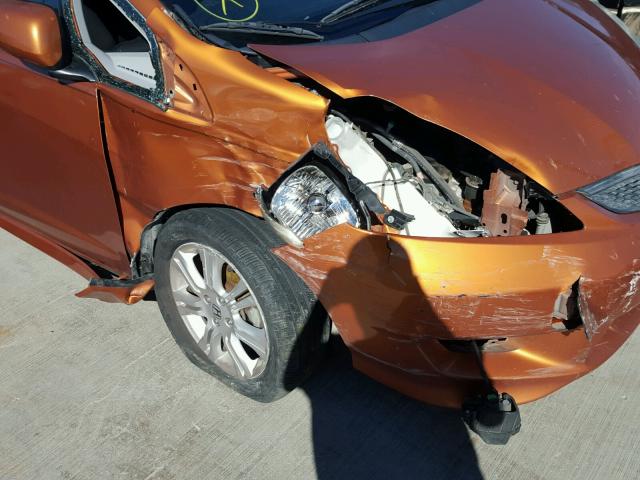 JHMGE8H42AS025413 - 2010 HONDA FIT SPORT ORANGE photo 9