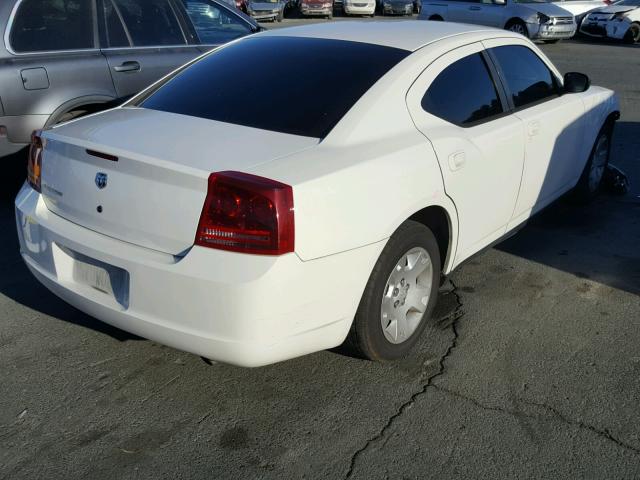 2B3KA43RX7H876198 - 2007 DODGE CHARGER SE WHITE photo 4