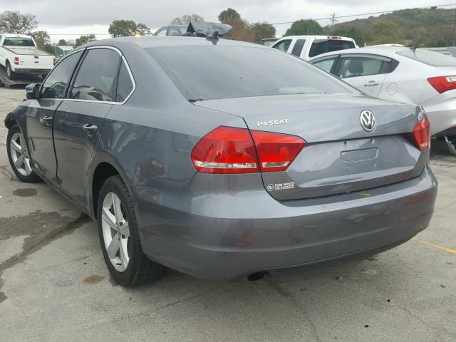 1VWAT7A33EC028553 - 2014 VOLKSWAGEN PASSAT GRAY photo 3