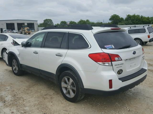 4S4BRDPCXE2298926 - 2014 SUBARU OUTBACK 3. WHITE photo 3