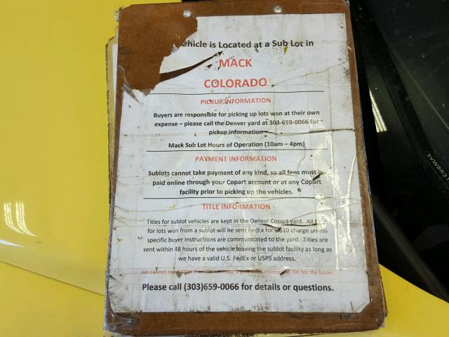 3VWBR31C04M413481 - 2004 VOLKSWAGEN NEW BEETLE 黄色 照片 9