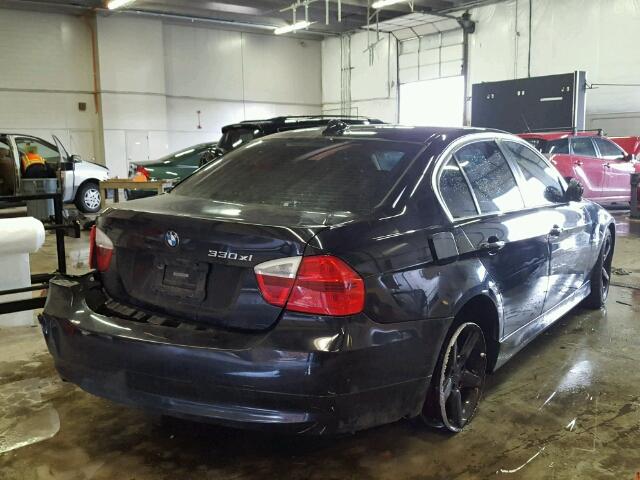 WBAVD33506KV59352 - 2006 BMW 330XI BLACK photo 4