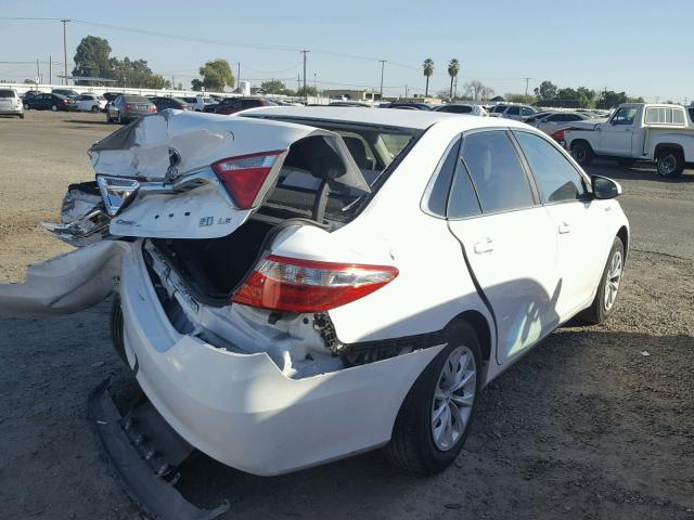 4T1BD1FK6FU147657 - 2015 TOYOTA CAMRY HYBR WHITE photo 4