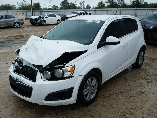 1G1JC6SH1E4197853 - 2014 CHEVROLET SONIC LT WHITE photo 2