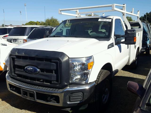 1FDBF2A6XEEA55924 - 2014 FORD F250 SUPER WHITE photo 2