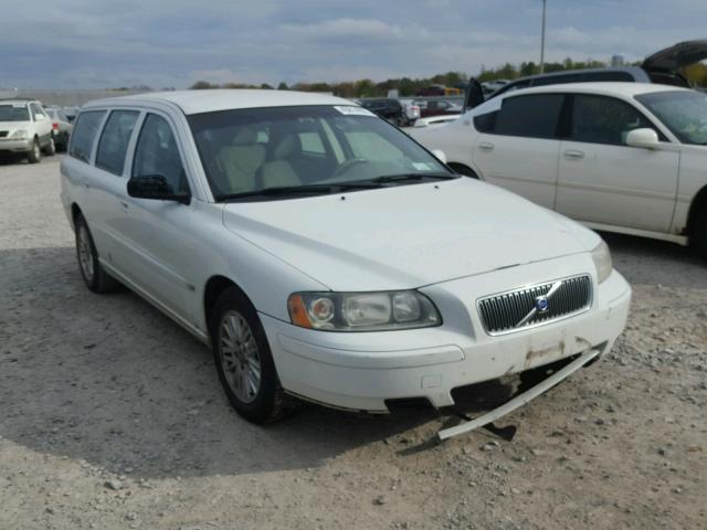 YV1SW612152462714 - 2005 VOLVO V70 WHITE photo 1