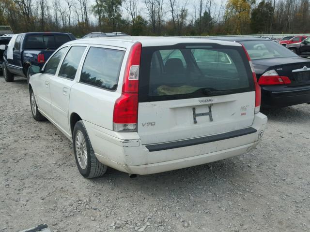 YV1SW612152462714 - 2005 VOLVO V70 WHITE photo 3