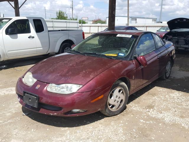 1G8ZY147X2Z230697 - 2002 SATURN SC2 MAROON photo 2