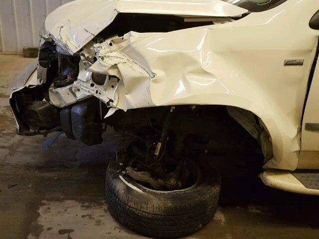 1A8HW582X8F143558 - 2008 CHRYSLER ASPEN 白色 照片 9