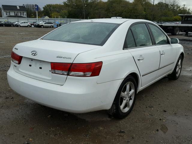 5NPEU46C38H352751 - 2008 HYUNDAI SONATA SE WHITE photo 4