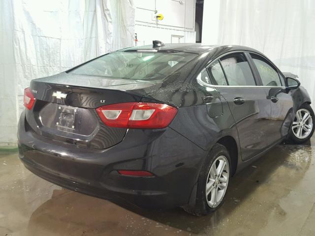 1G1BE5SM4H7146579 - 2017 CHEVROLET CRUZE LT BLACK photo 4