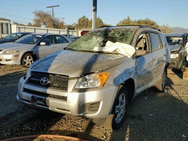 2T3ZF4DVXCW123954 - 2012 TOYOTA RAV4 SILVER photo 2