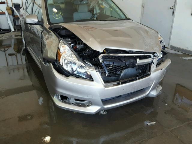 4S3BMCC65E3021236 - 2014 SUBARU LEGACY 2.5 GRAY photo 9