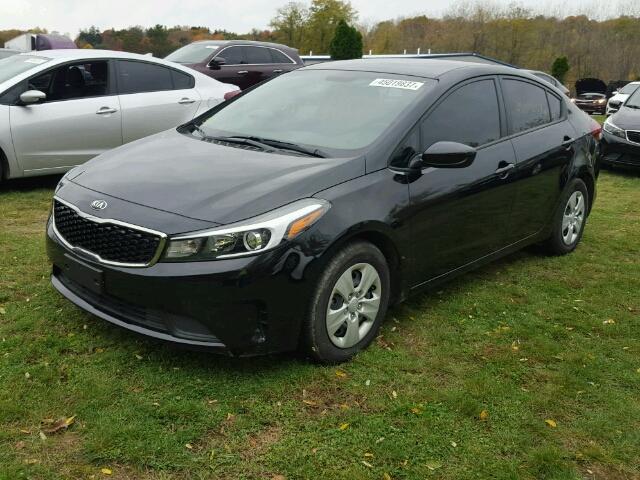 3KPFL4A72HE113259 - 2017 KIA FORTE BLACK photo 2