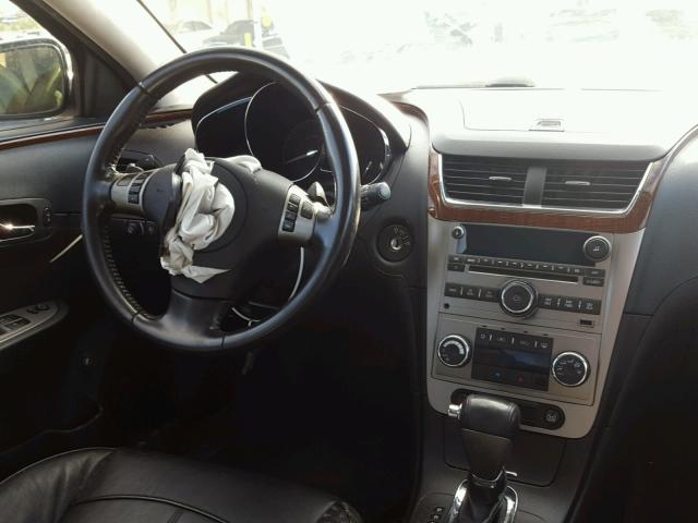 1G1ZE5E01AF189621 - 2010 CHEVROLET MALIBU LTZ 银色 照片 9