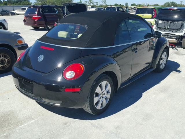 3VWRG31YX9M401345 - 2009 VOLKSWAGEN NEW BEETLE 黑色 照片 4