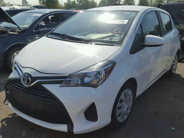 VNKKTUD33HA074697 - 2017 TOYOTA YARIS L WHITE photo 2