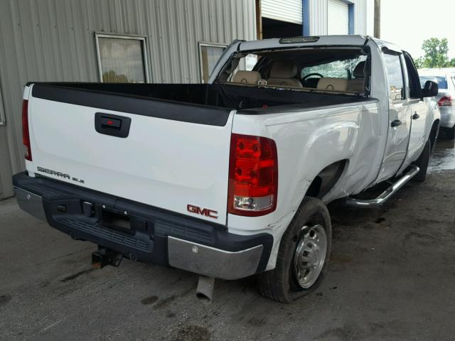 1GTHC23KX7F554527 - 2007 GMC SIERRA C25 WHITE photo 4