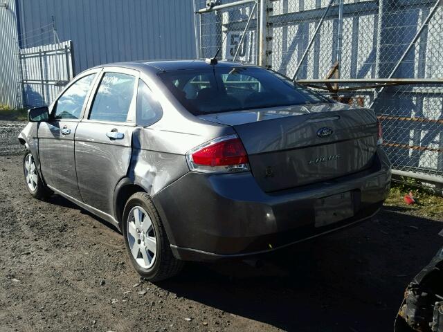 1FAHP3FN3AW210504 - 2010 FORD FOCUS SE GRAY photo 3