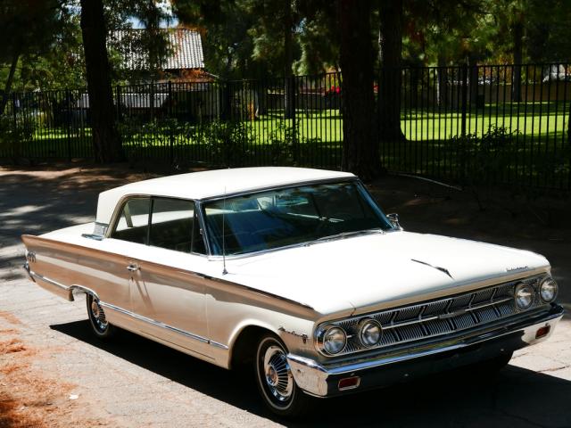 3Z63Z517757 - 1963 MERCURY MONTEREY WHITE photo 2