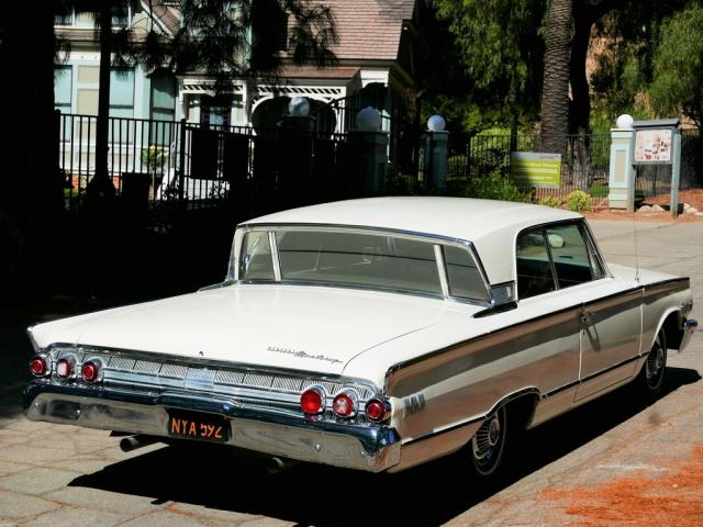 3Z63Z517757 - 1963 MERCURY MONTEREY WHITE photo 4