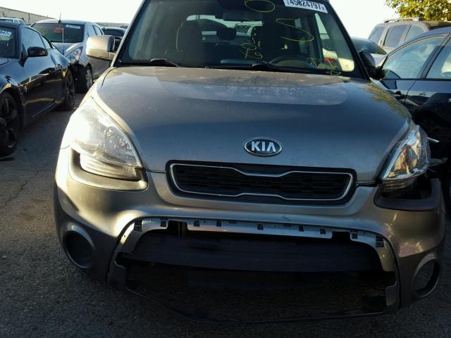 KNDJT2A61D7602851 - 2013 KIA SOUL + GRAY photo 9