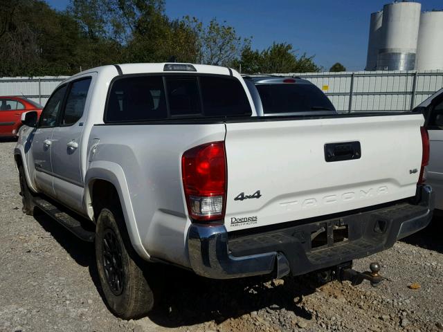 5TFCZ5AN0HX071521 - 2017 TOYOTA TACOMA DOU WHITE photo 3