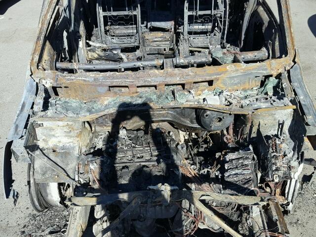 2V8HW54X99R575033 - 2009 VOLKSWAGEN ROUTAN SEL BURN photo 7