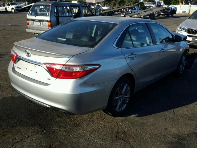4T1BF1FKXGU596612 - 2016 TOYOTA CAMRY LE ვერცხლისფერი ფოტო 4